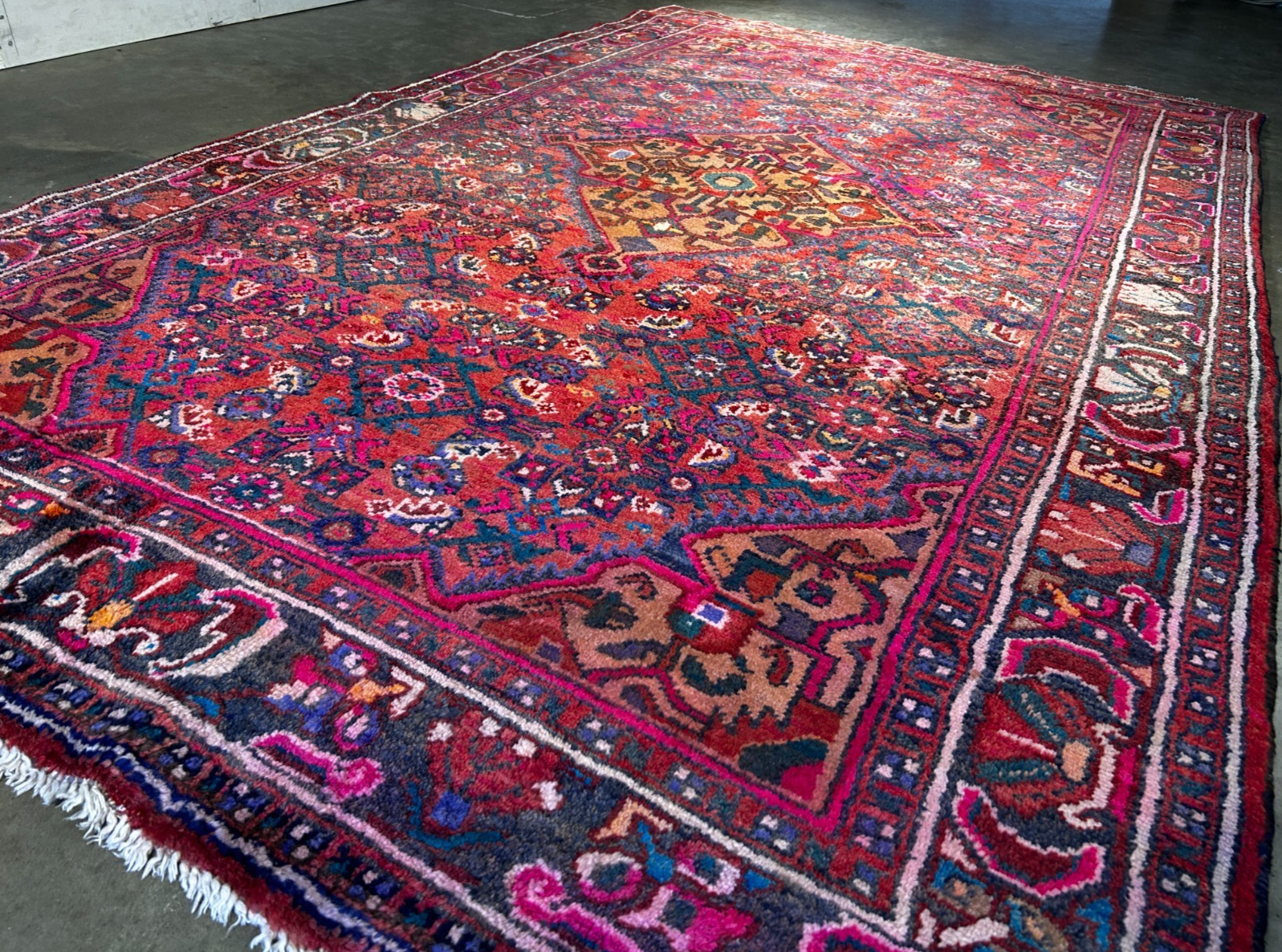 5'1" x 8'1" Hand-Knotted 100% Wool Pile Hamadane Sennehe Area Rug