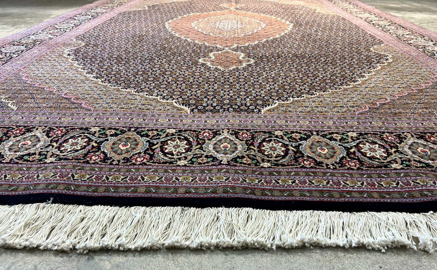 6'7"x9'9" Fine Hand-Knotted Wool & Silk Blend Tabrize Mahi Area Rug