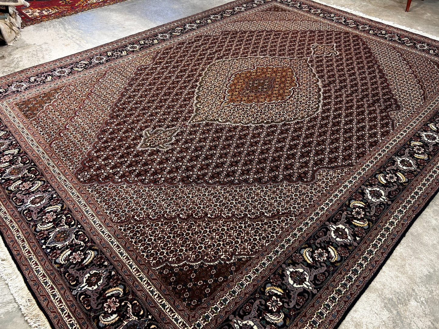8'4"x11'3" Fine Hand-Knotted Wool & Silk Oriental Rug - Area Carpet