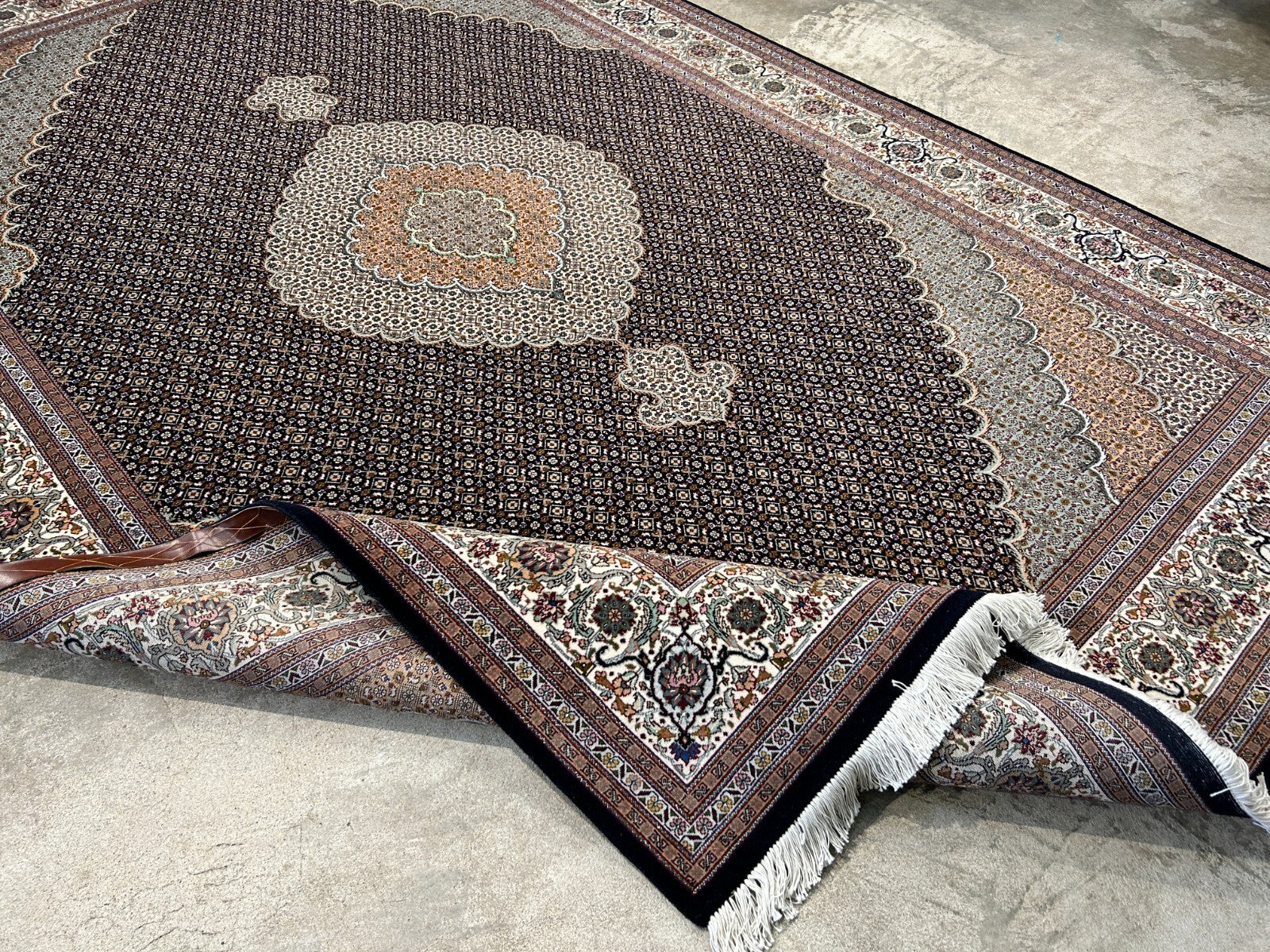 6'8"x10' Fine Hand-Knotted Wool & Silk Oriental Tabrize Rug - Area Carpet