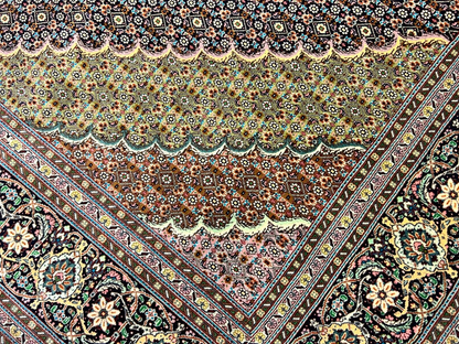 6'7"x9'9" Fine Hand-Knotted Wool & Silk Blend Tabrize Mahi Carpet - Area Rug