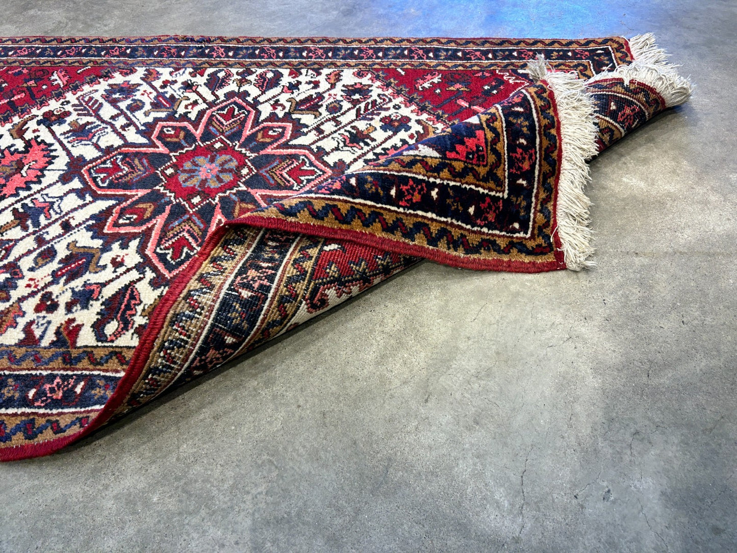 3'1"x5' Hand-Knotted 100% Wool Pile Herize Rug