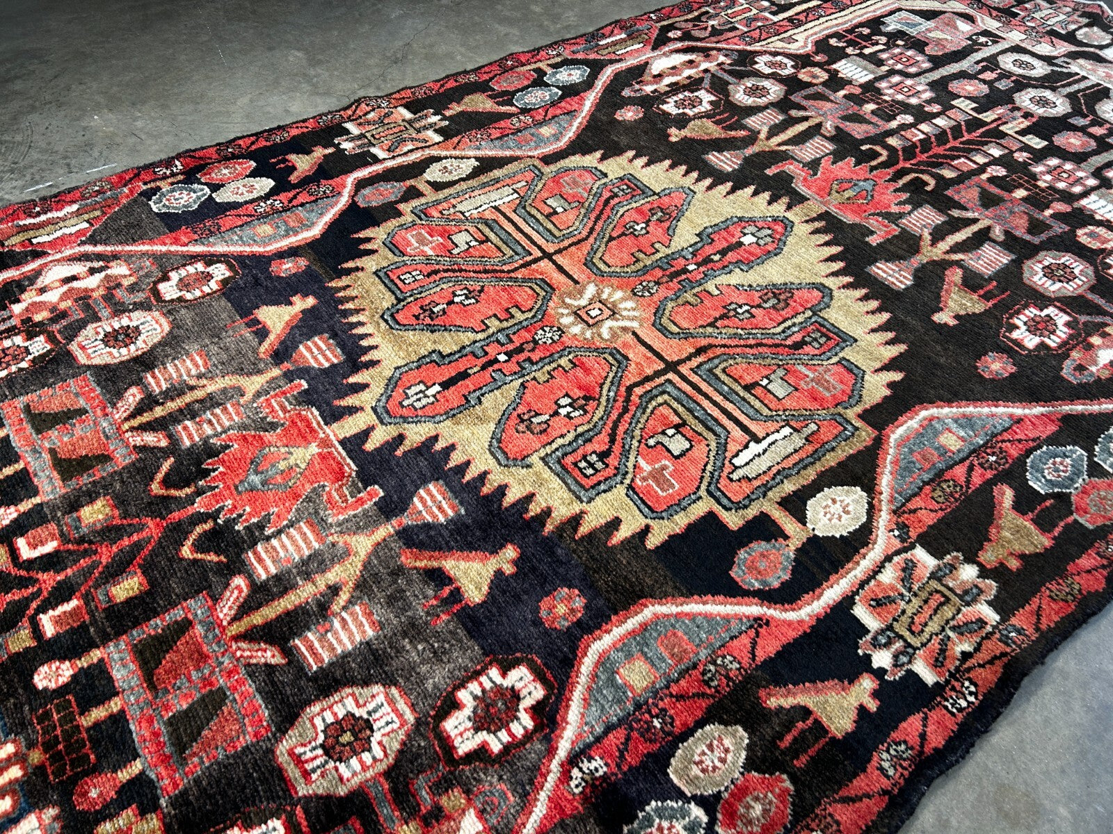 4'9" x 10'8" Hand-Knotted 100% Wool Pile Nahavande Area Rug - Carpet