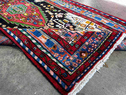 4'8" x 10' Hand-Knotted 100% Lamb Wool Nahavande Area Rug