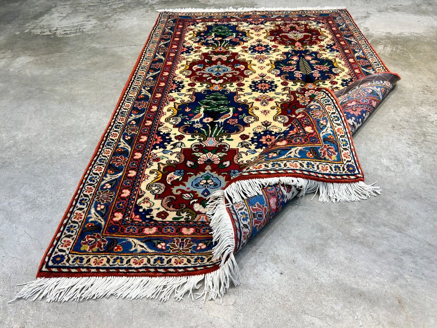 3'x5'1" Hand-Knotted 100% Wool Pile Bakhtiarie Area Rug