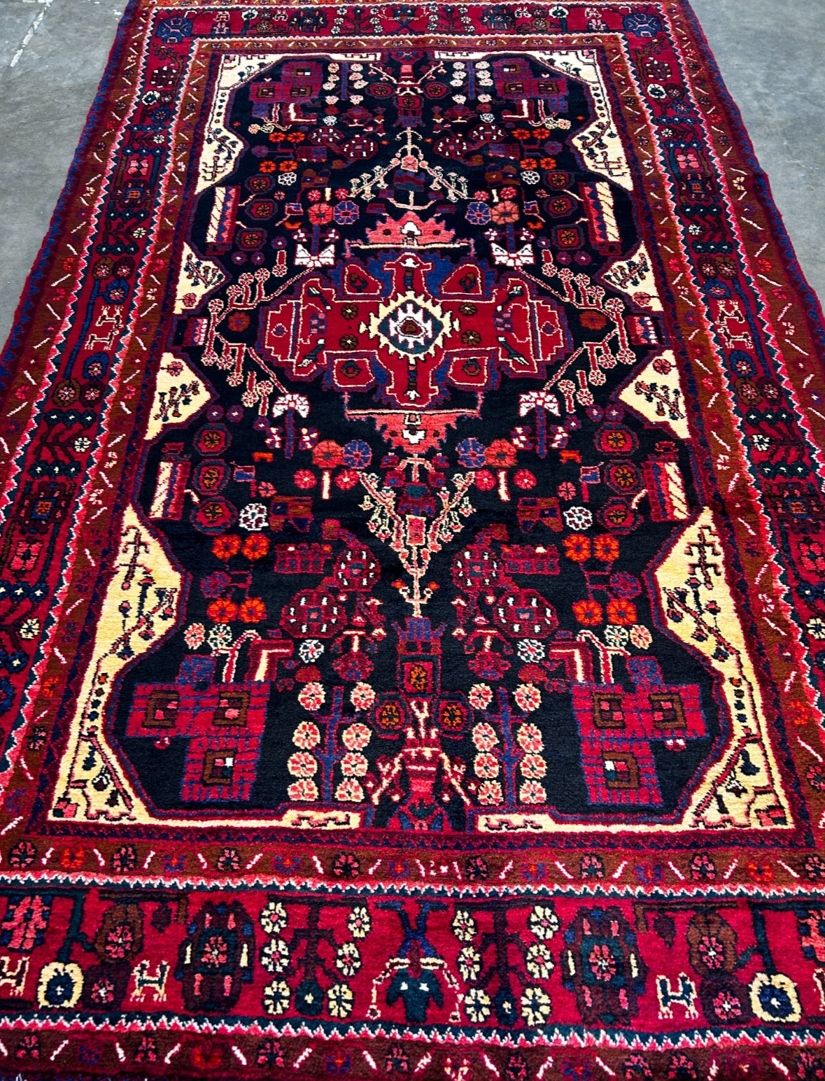 5'6" x 9'1'' Hand-Knotted 100% Lamb Wool Pile Nahavande Area Rug - Carpet