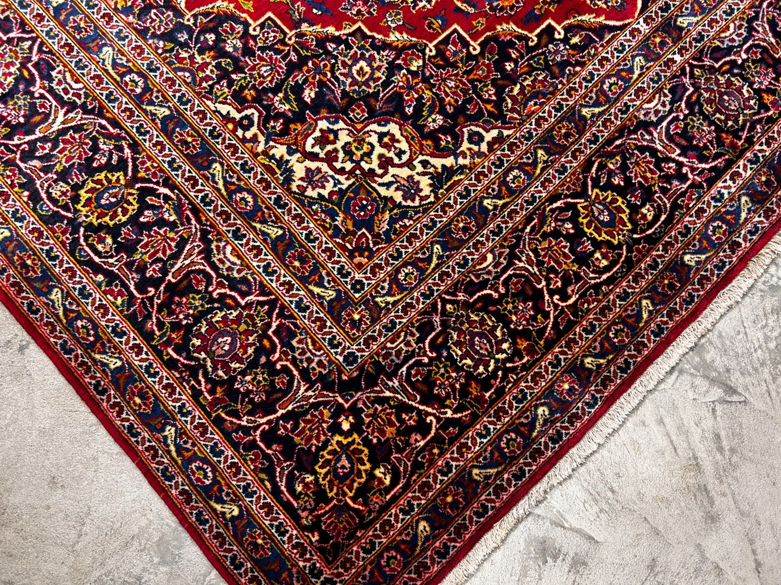 8'4"x12' Hand-Knotted 100% Wool Pile Kashane Area Rug - Signed