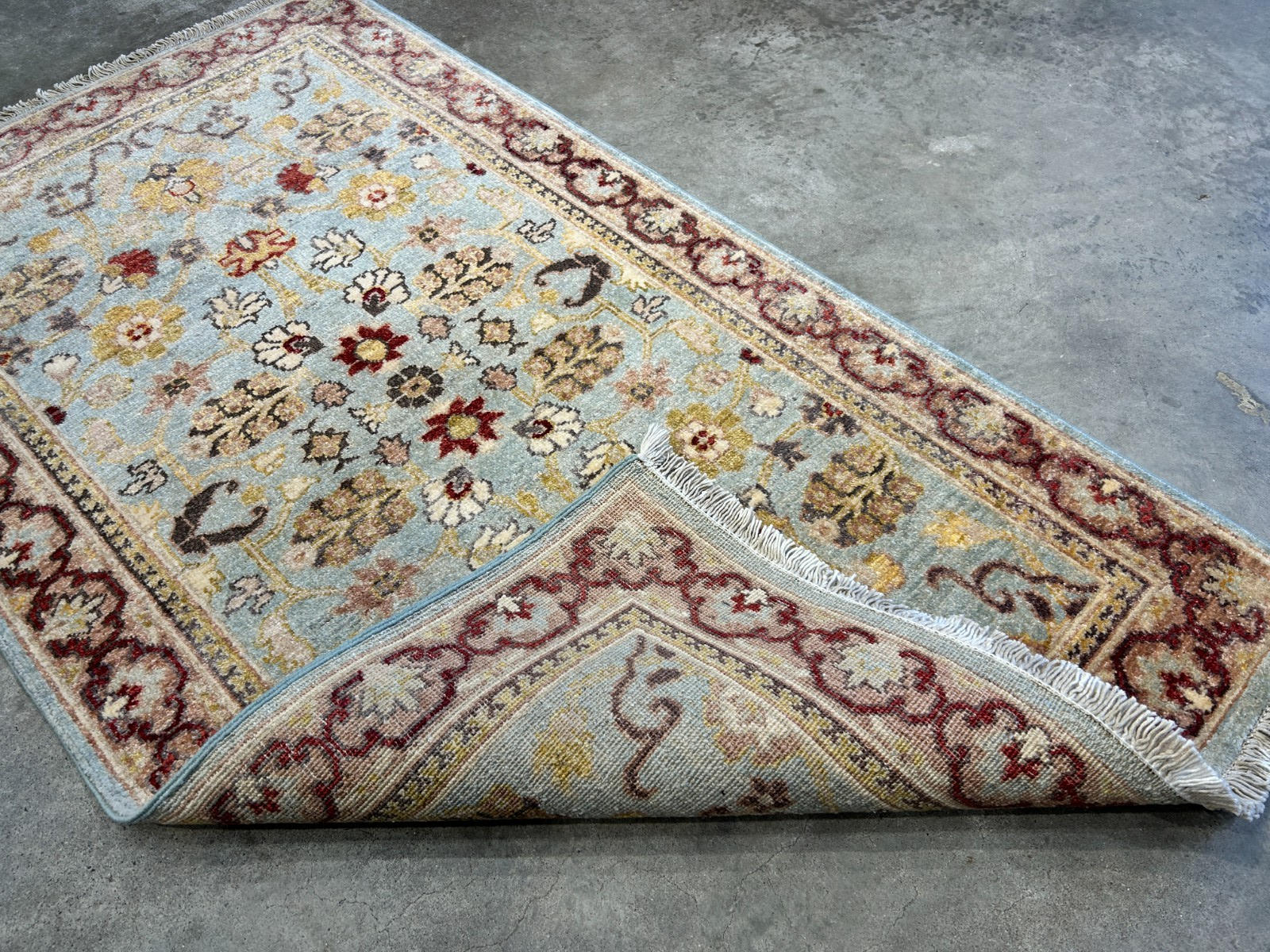 3'x5'2" Fine Hand-Knotted 100% Wool Pile Pakpishawar Area Rug