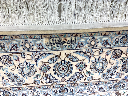 5'3"x7'3" Fine Hand-Knotted Wool & Silk Blend Naine Carpet - Area Rug