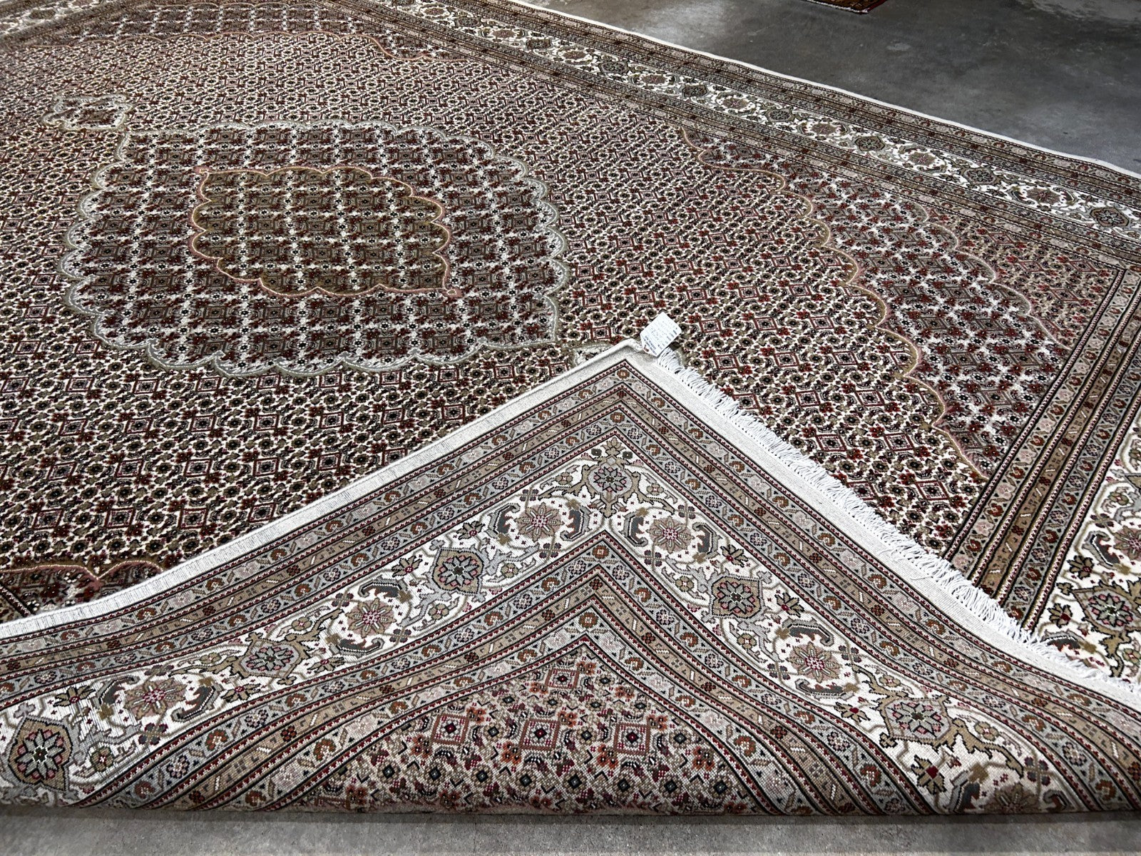 8'3"x11'4'' Hand-Knotted  100% Wool Pile Tabrize Mahi Area Rug