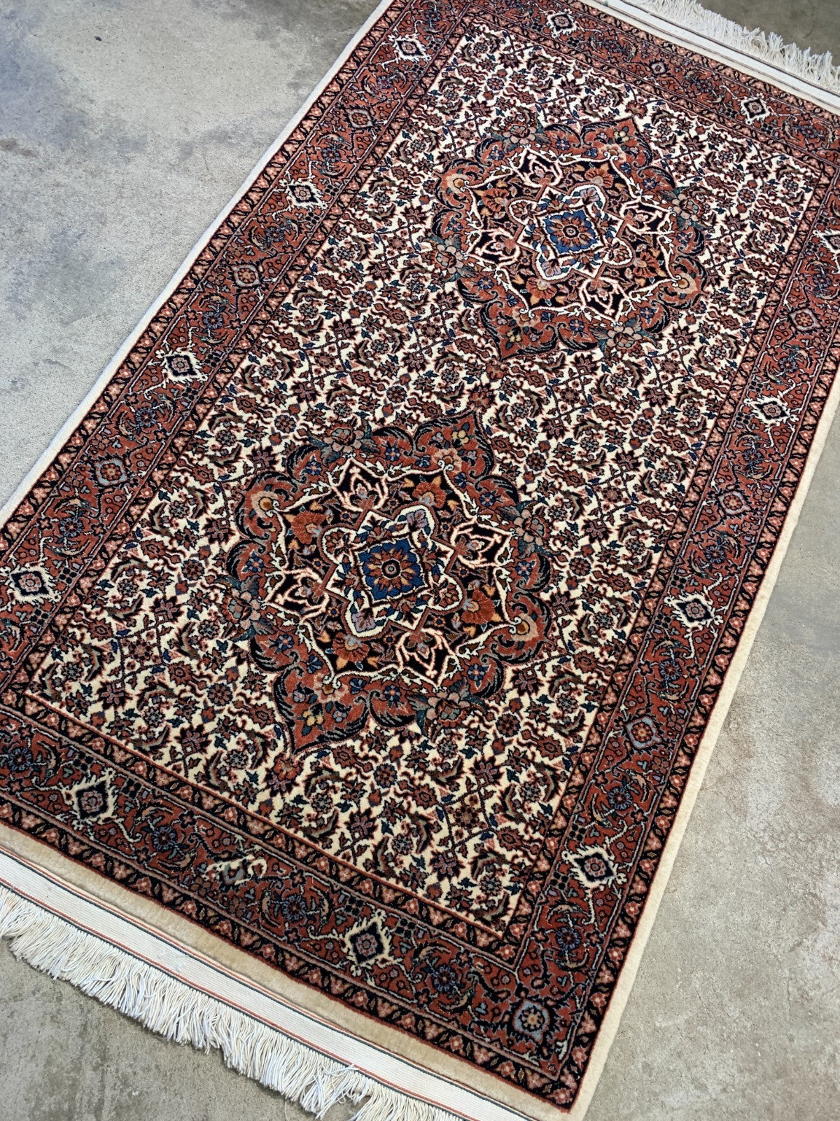 3'1"x5'1'' Hand-Knotted 100% Wool Pile Formal Bidjare Area Rug - Carpet