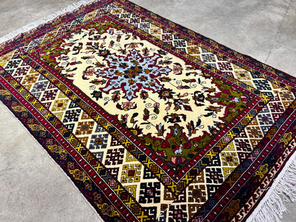 3'3"x4'9'' Hand-Knotted 100% Wool Afghan Medallion Area Rug
