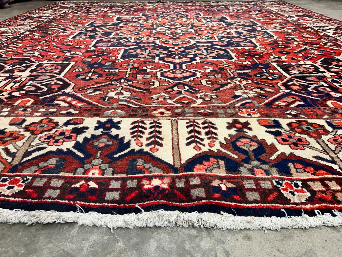 10'3"x12'2" Hand-Knotted 100% Wool Pile Bakhtiarie Rug