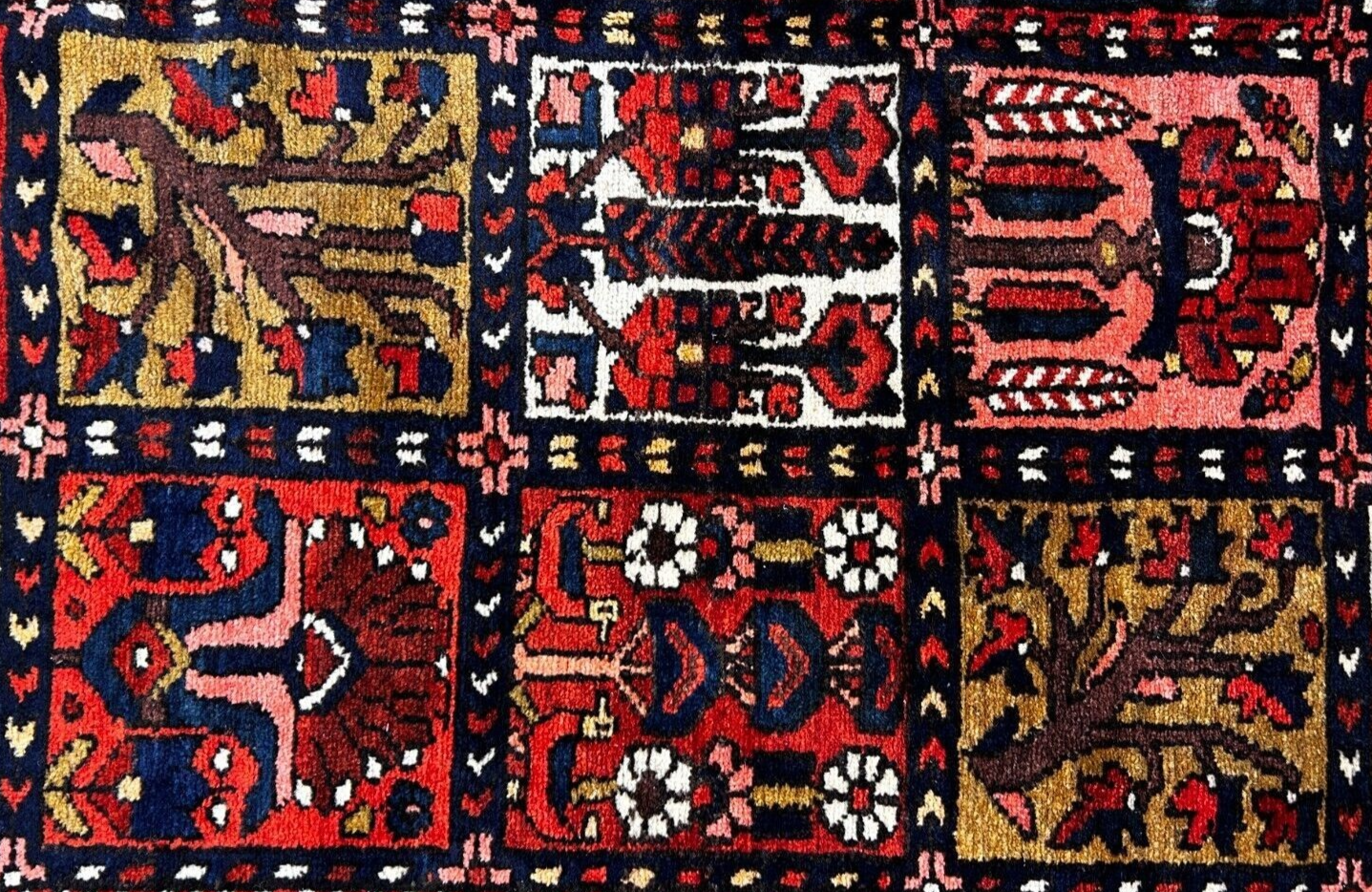 5'4" x 10'4"  Hand-Knotted 100% Wool Pile Bakhtiarie Area Rug