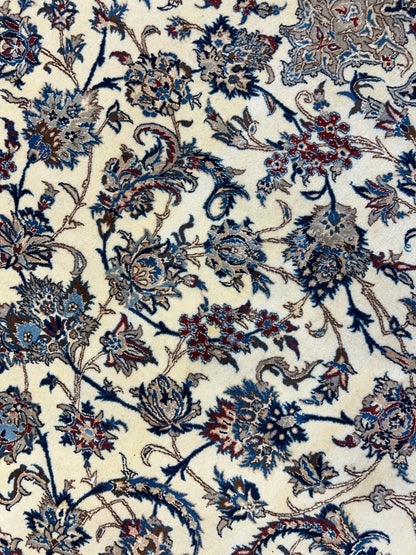 10'3"x14'1" Extra Fine Hand-Knotted Wool & Silk Naine Rug