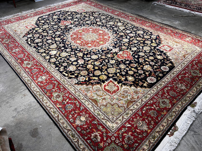 8'7"x12'3" Very Fine Hand-Knotted Wool & Silk Tabrize Area Rug - Carpet