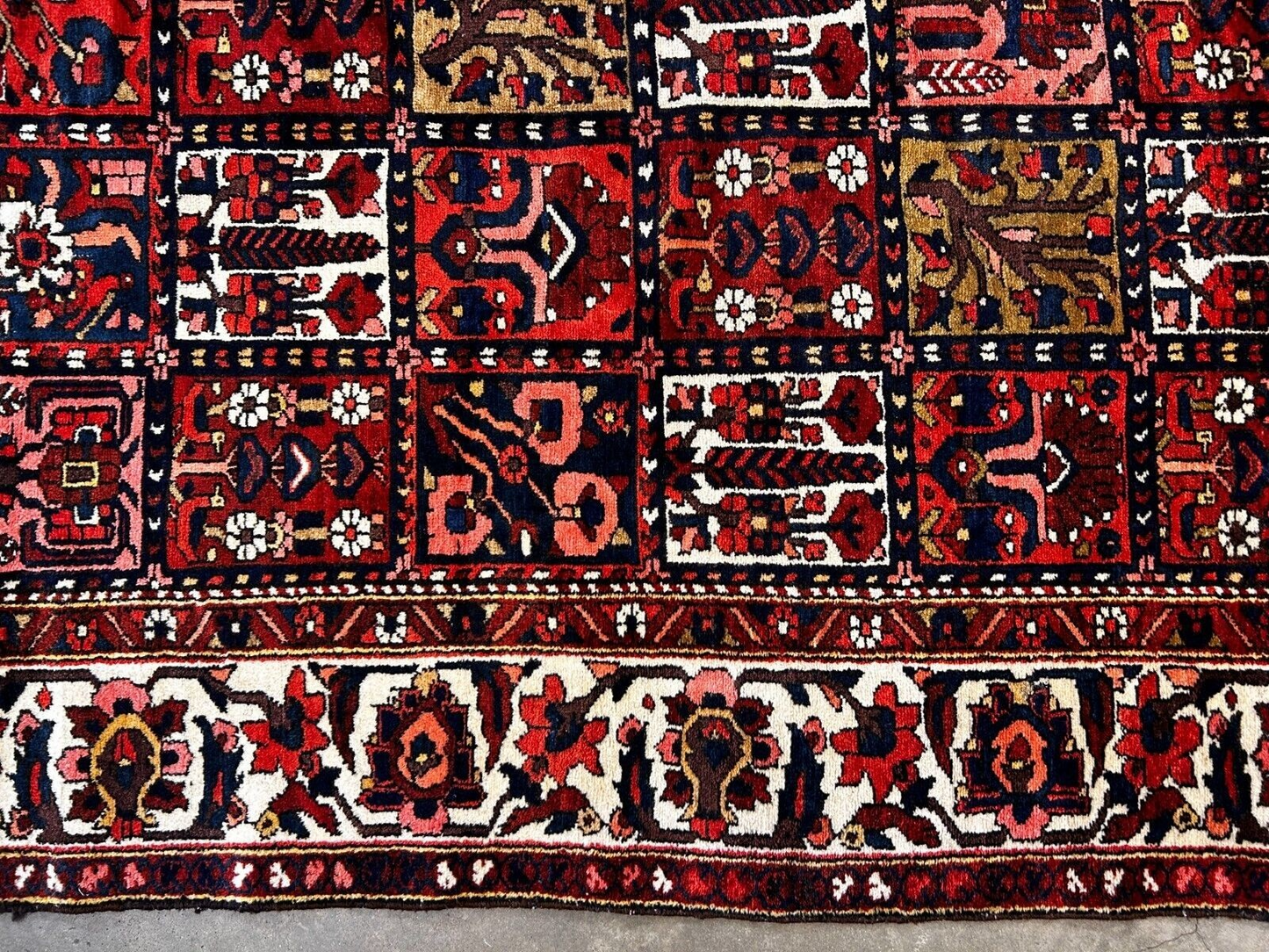 5'4" x 10'4"  Hand-Knotted 100% Wool Pile Bakhtiarie Area Rug