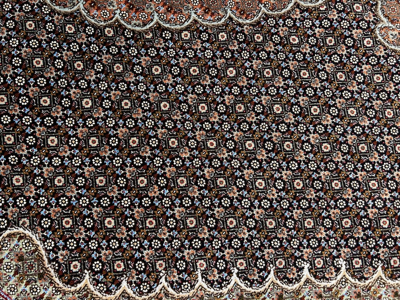 8'2"x11'5" Fine Hand-Knotted Wool & Silk Oriental Rug - Area Carpet