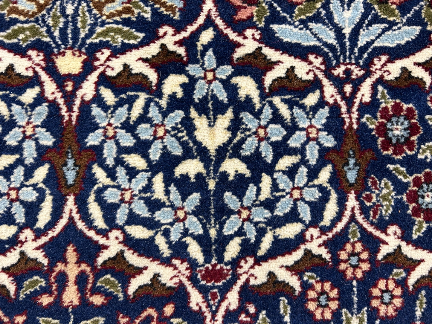 7'3"x10'10'' Hand-Knotted 100% Wool Pile Hereke Area Rug