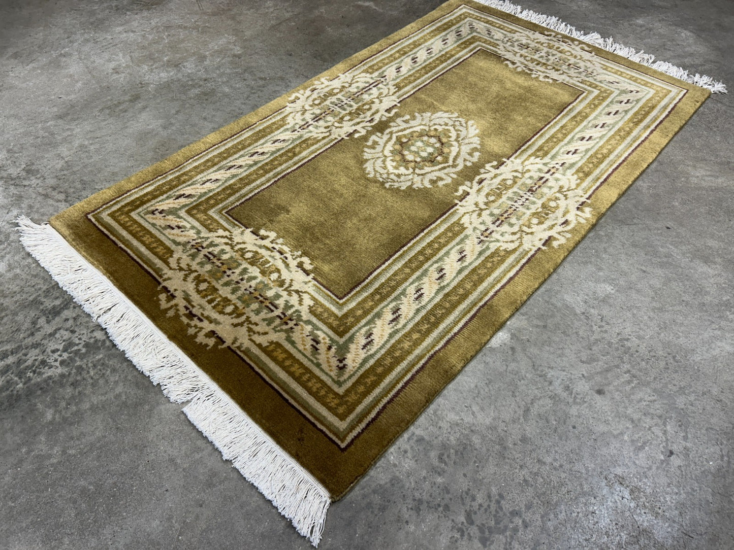 2'11"x5'1" Hand-Knotted 100% Wool Pile Oriental Area Rug - Carpet