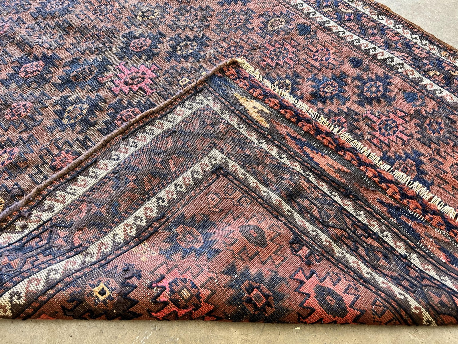 3'5"x5'9" Antique Hand-Knotted 100% Wool Senneh Area Rug - Carpet