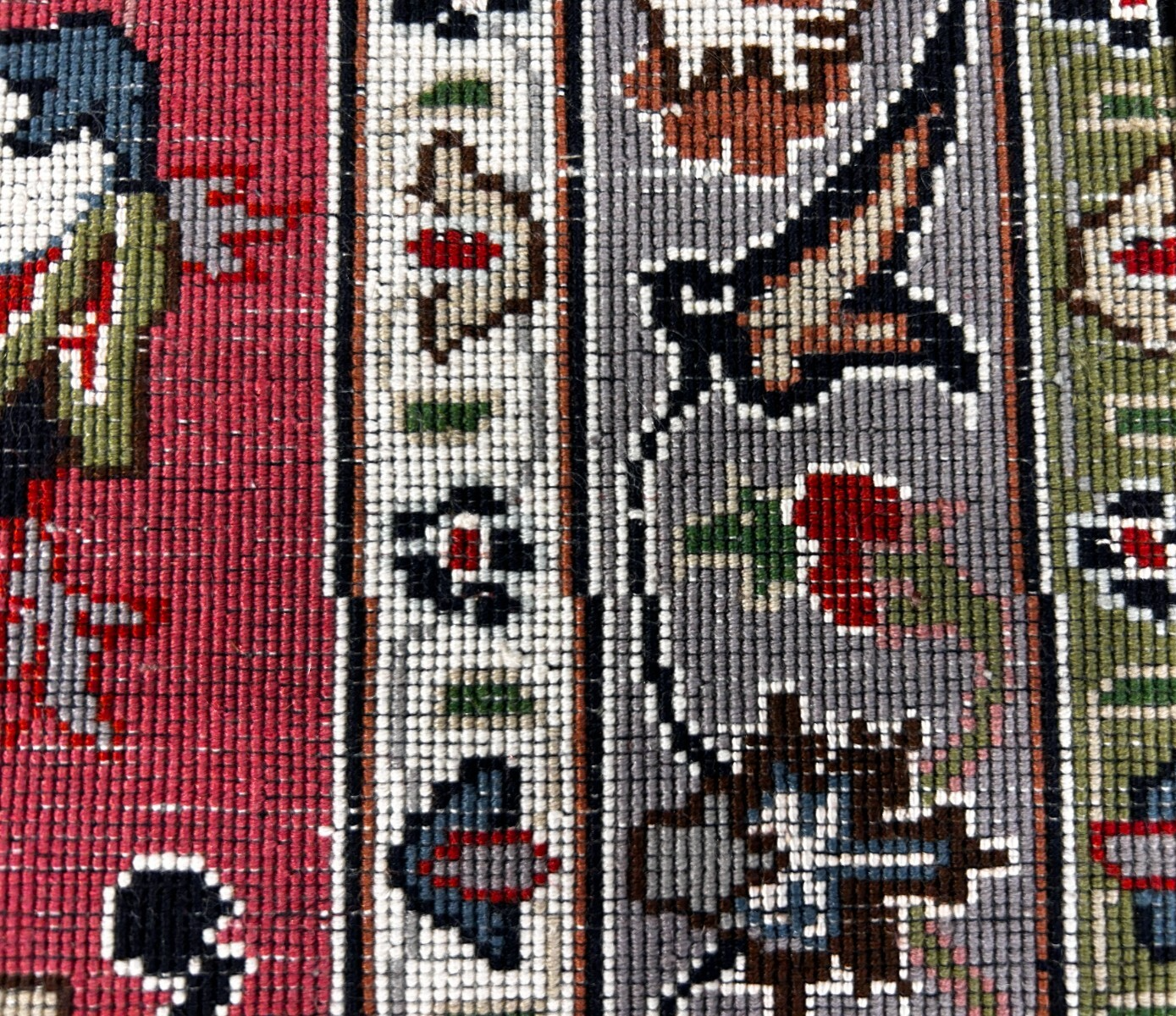 8'2"x11'5'' Very Fine Hand-Knotted Silk & Wool Tabrize Area Rug - Carpet