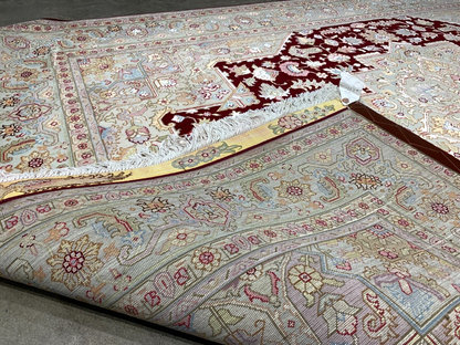 5'x7'1" Very Fine Hand-Knotted Wool & Silk Blend Tabrize Carpet - Area Rug