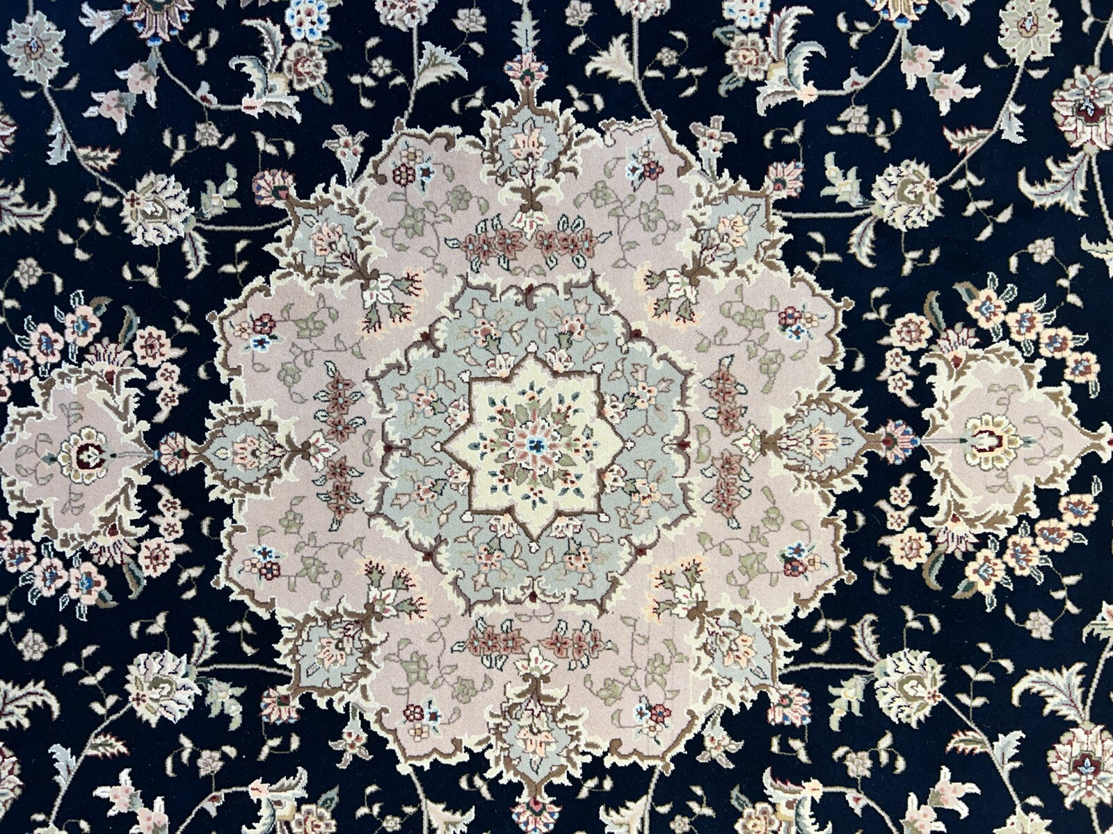 9'x12' Hand-Knotted Wool & Silk Blend Oriental Rug