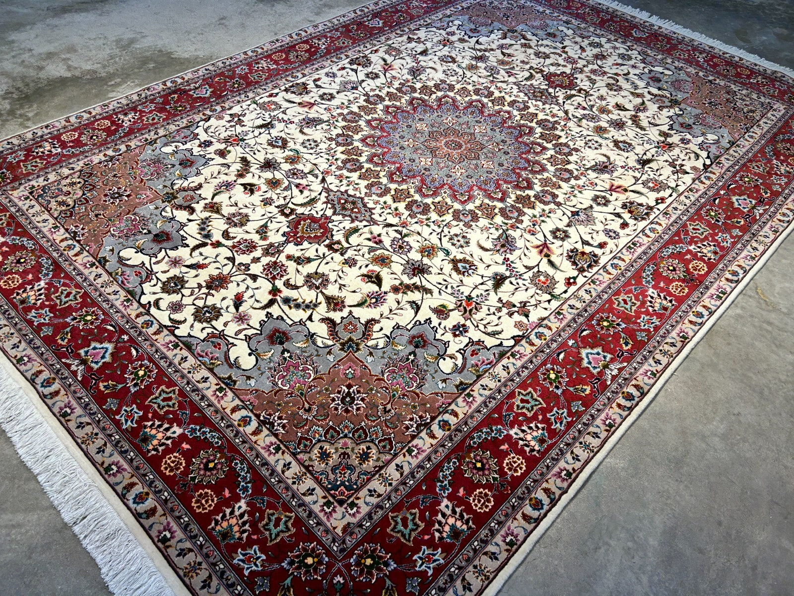 6'9"x9'9" Fine Hand-Knotted Wool & Silk Blend Tabrize Carpet - Area Rug