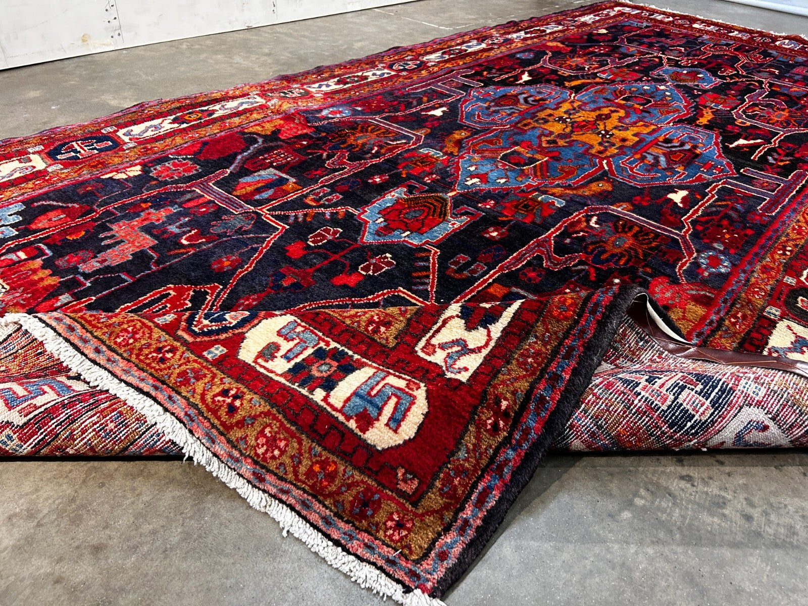 5'3" x 10'11" Hand-Knotted 100% Lamb Wool Pile Nahavande Area Rug - Carpet