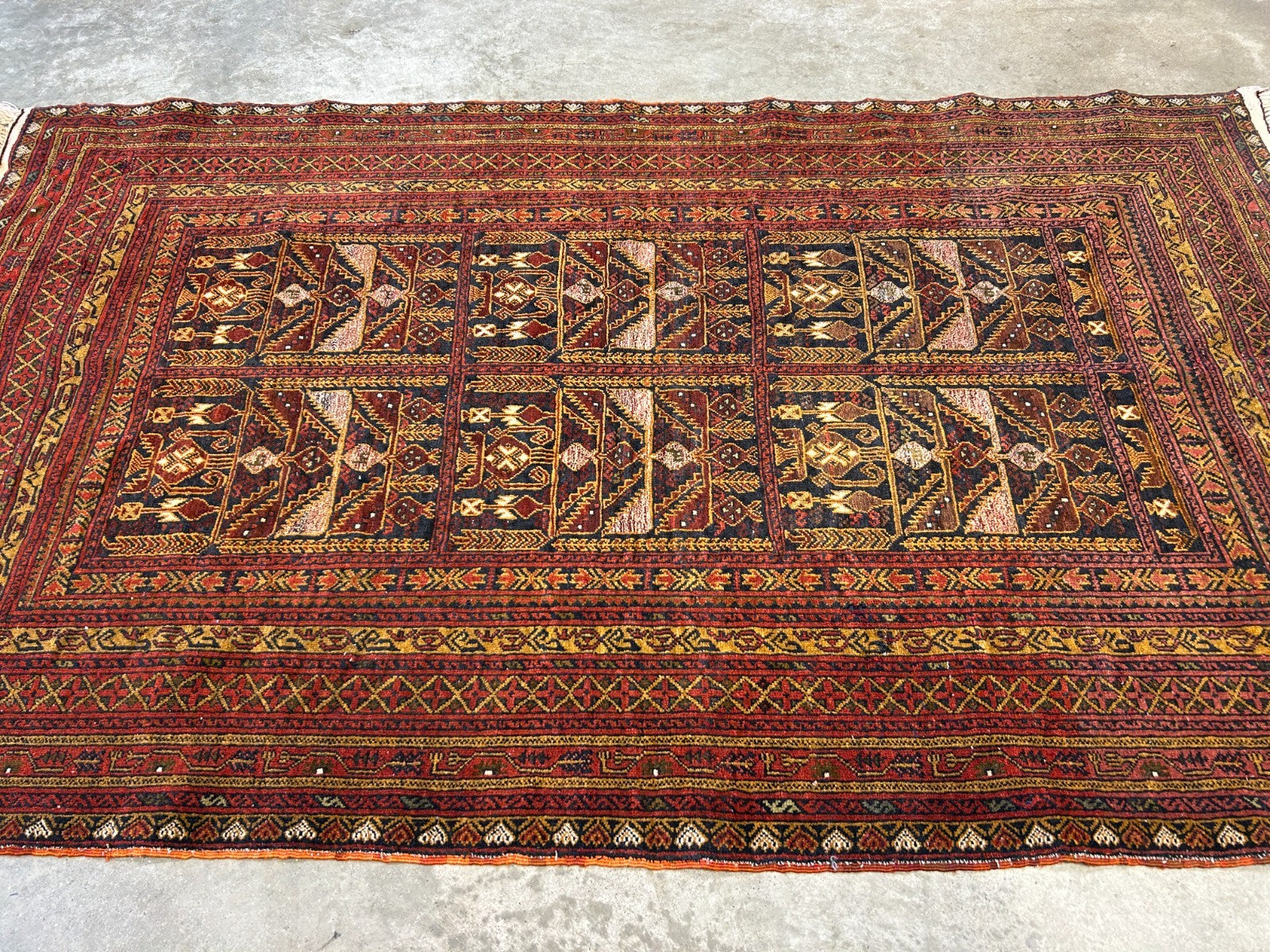 3'10"x6'3" Vintage Hand-Knotted 100% Wool Pile Oriental Area Rug - Carpet