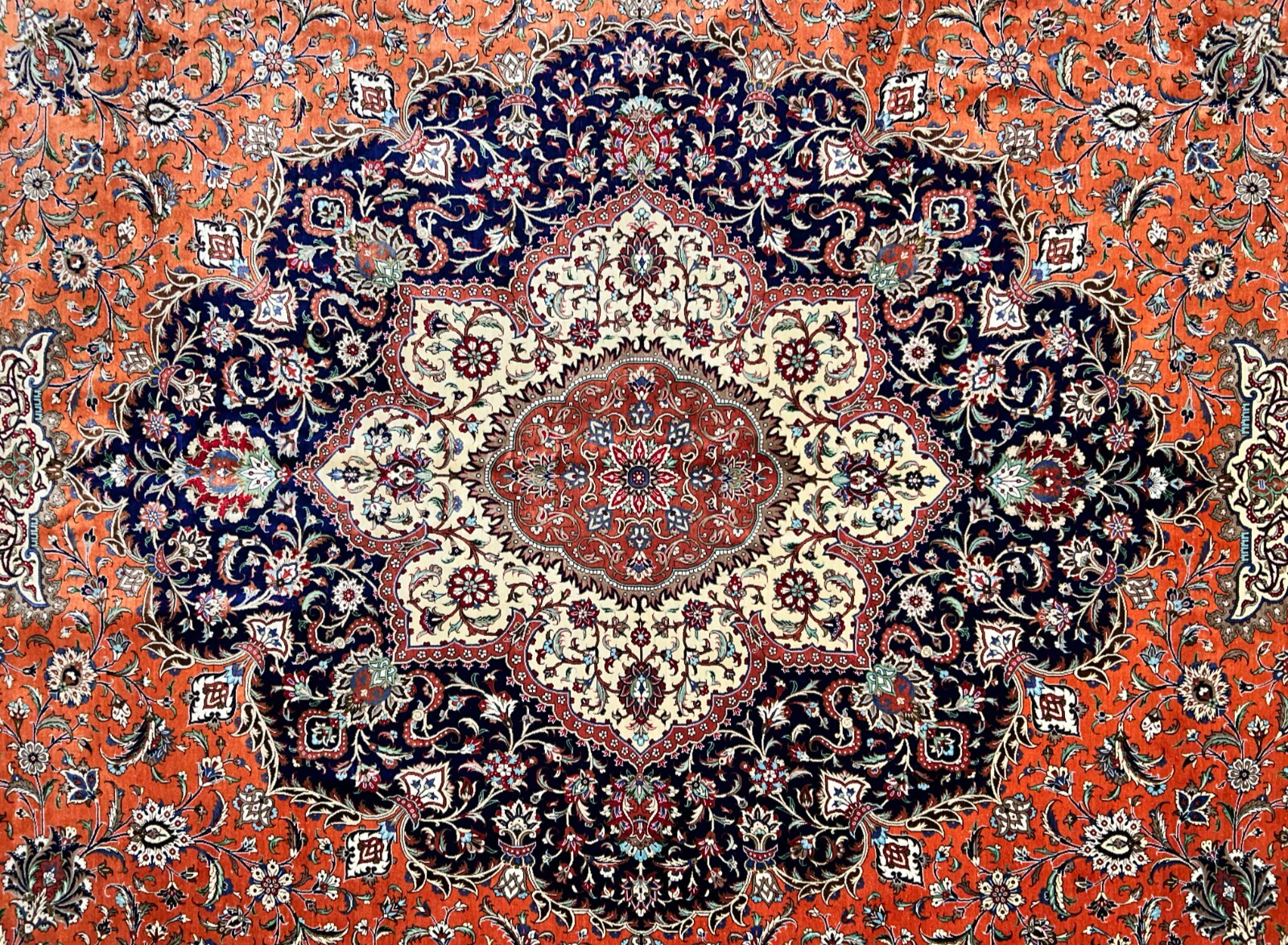 9'10"x13'11" Exquisite Signed Hand-Knotted 100% Silk Qume Rug