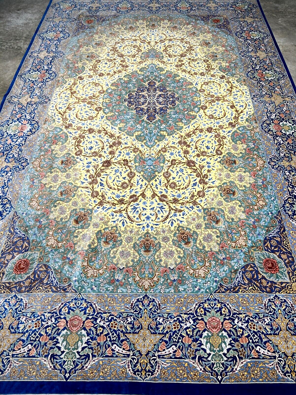 6'5"x10'4" Exquisite Extra-Fine Hand-Knotted 100% Silk Qume Carpet - Area Rug