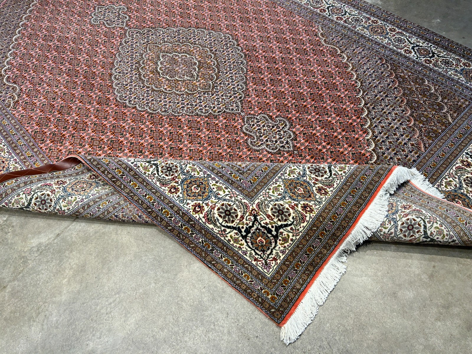 6'10"x10'1" Fine Hand-Knotted Wool & Silk Blend Tabrize Mahi Carpet - Area Rug