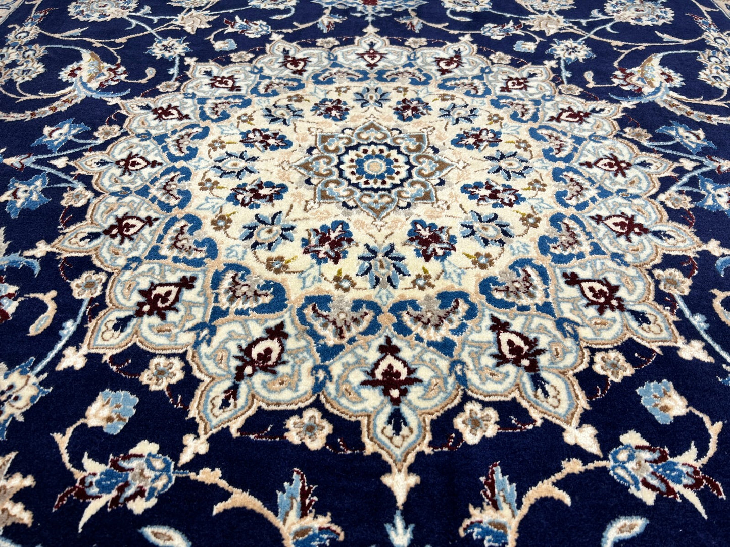 6'5"x10'1" Hand-Knotted Silk & Wool Blend Carpet - Naine Area Rug