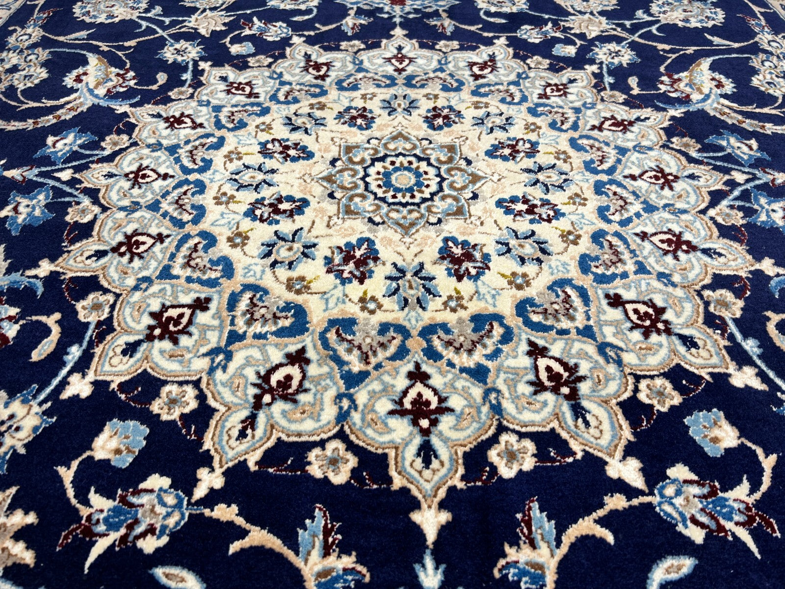 6'5"x10'1" Hand-Knotted Silk & Wool Blend Carpet - Naine Area Rug