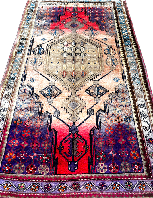 5'1" x 8'10" Hand-Knotted 100% Lamb Wool Carpet - Mousele Area Rug