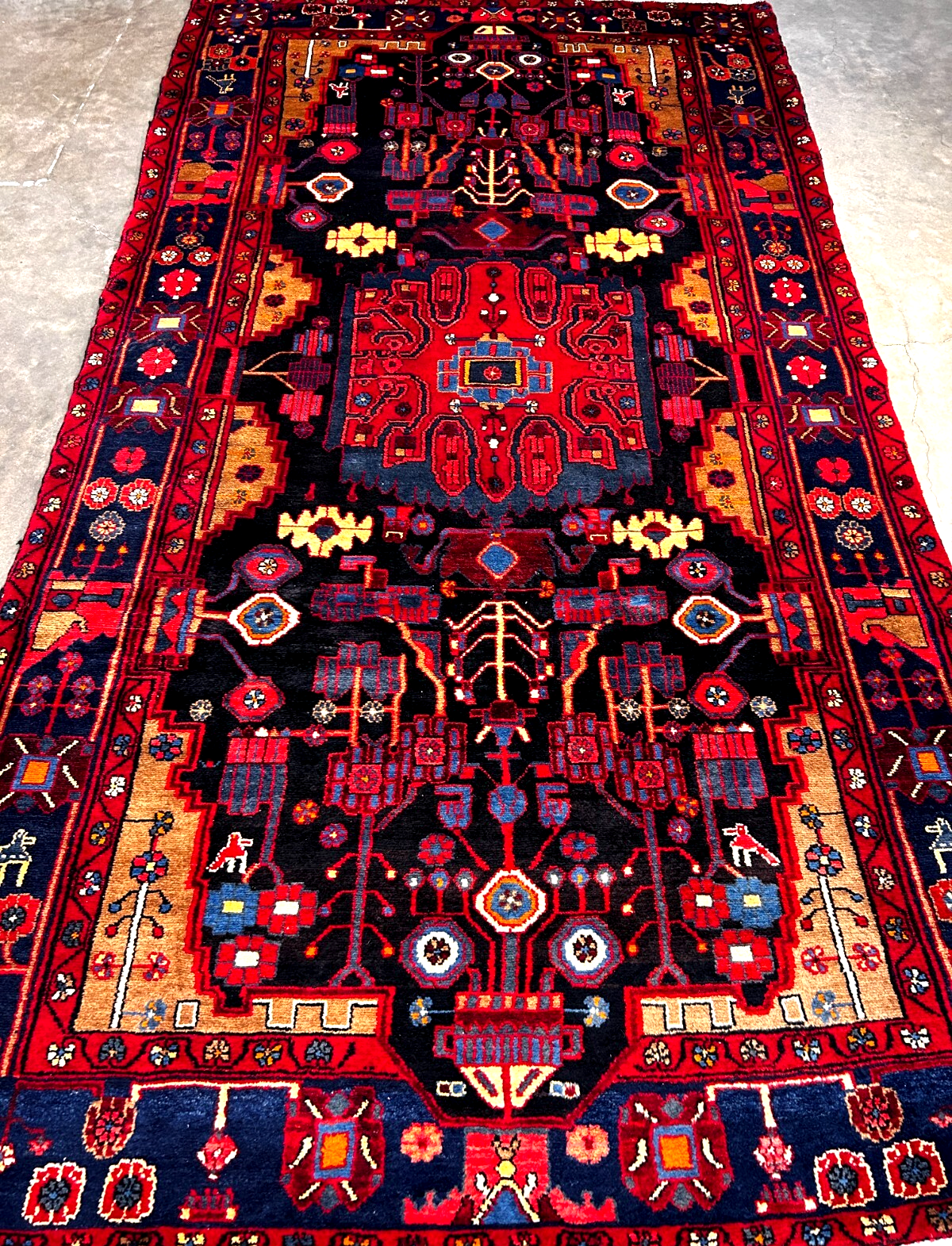 5'4" x 9'9" Hand-Knotted 100% Lamb Wool Pile Nahavande Area Rug