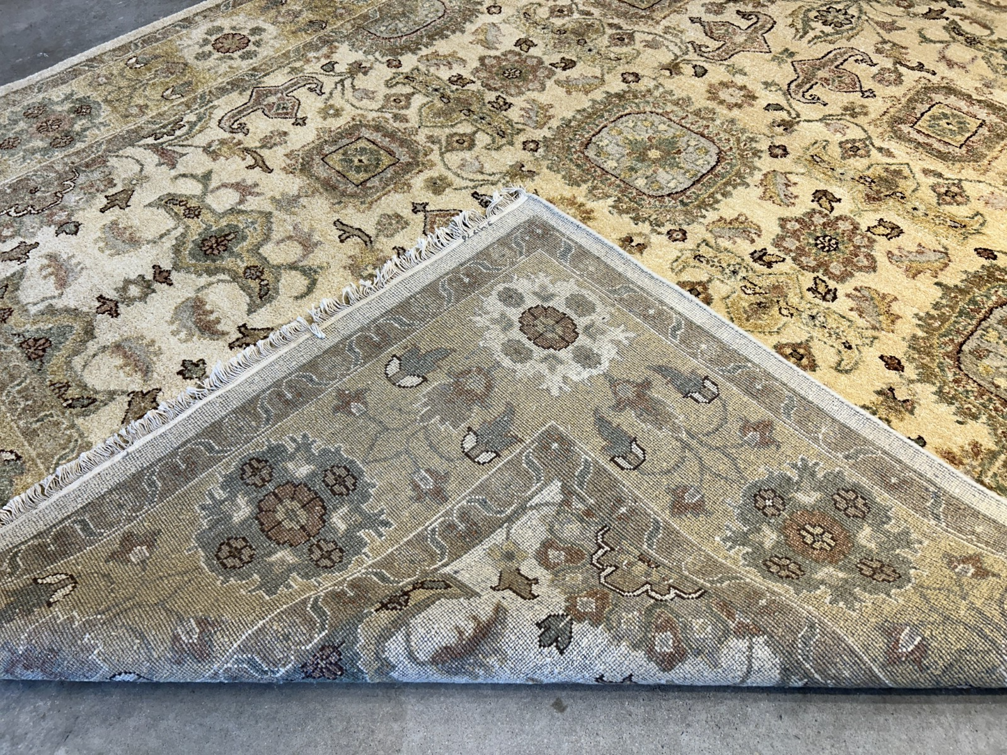 9'x12' Hand-Knotted 100% Wool Pile Oriental Rug