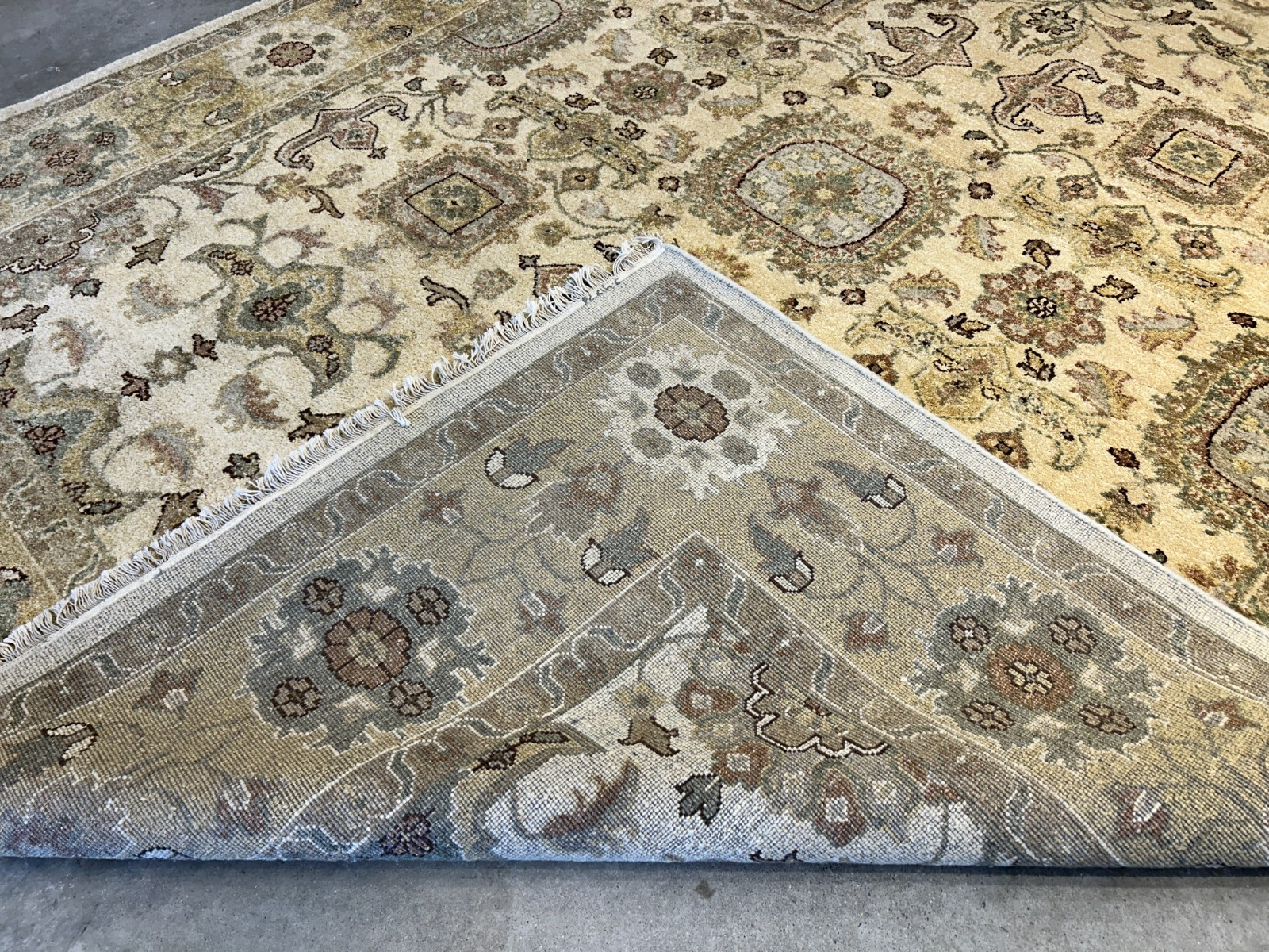 9'x12' Hand-Knotted 100% Wool Pile Oriental Rug