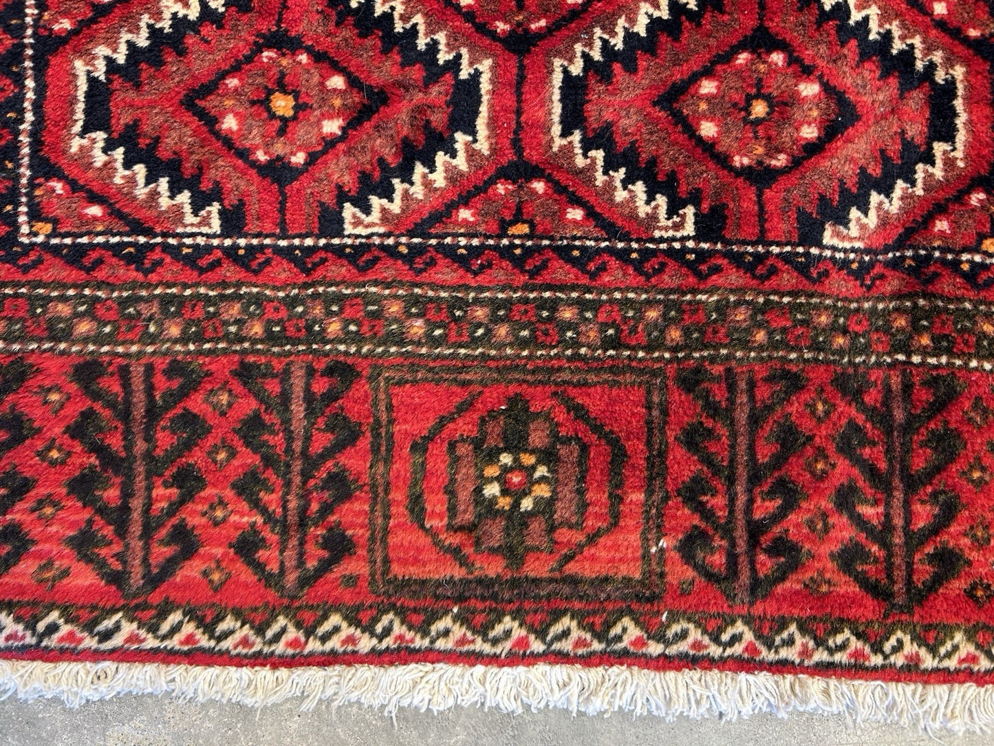 3’3”x6’2” Hand-Knotted 100% Wool Balouchi Area Rug - Carpet
