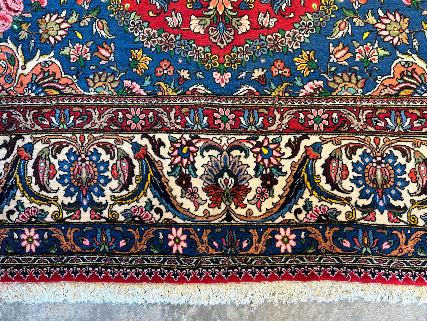 8'4"x11'11" Hand-Knotted 100% Wool Pile Bakhtiarie Rug