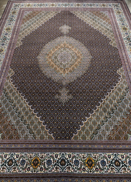 8'3"x11'6" Fine Hand-Knotted Wool & Silk Oriental Rug - Area Carpet