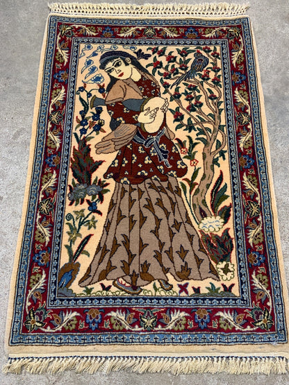 1'7"x2'4" Extra Fine Hand-Knotted 100% Wool Pile Pictorial Isfahane Rug