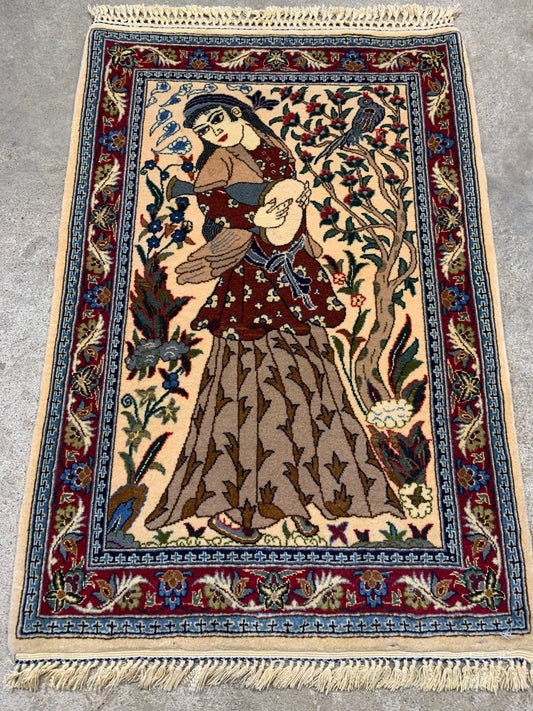 1'7"x2'4" Extra Fine Hand-Knotted 100% Wool Pile Pictorial Isfahane Rug