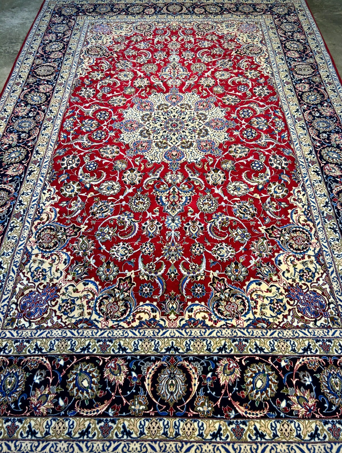 6'9"x10'3" Extra-Fine Hand-Knotted Wool & Silk Blend Isfahane Carpet - Area Rug