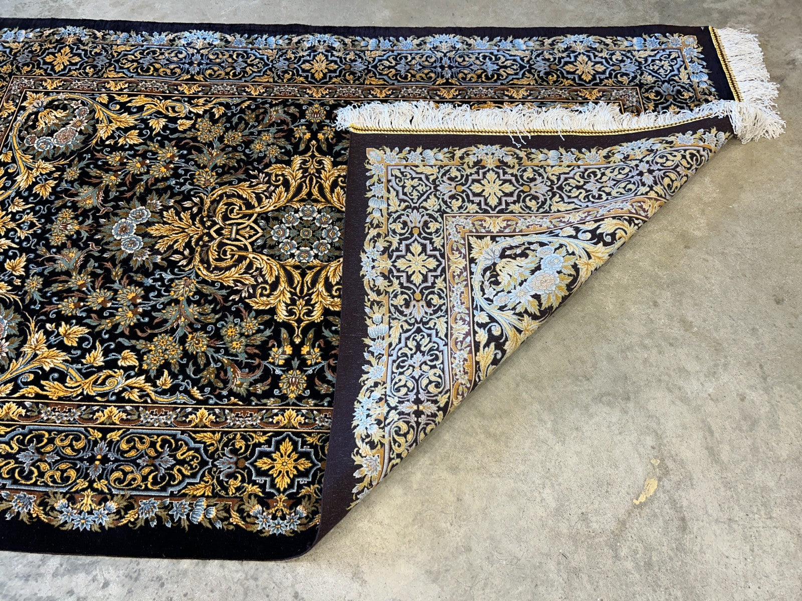 3'4"x5'2" Exquisite Extra-Fine Hand-Knotted 100% Silk Qume Area Rug