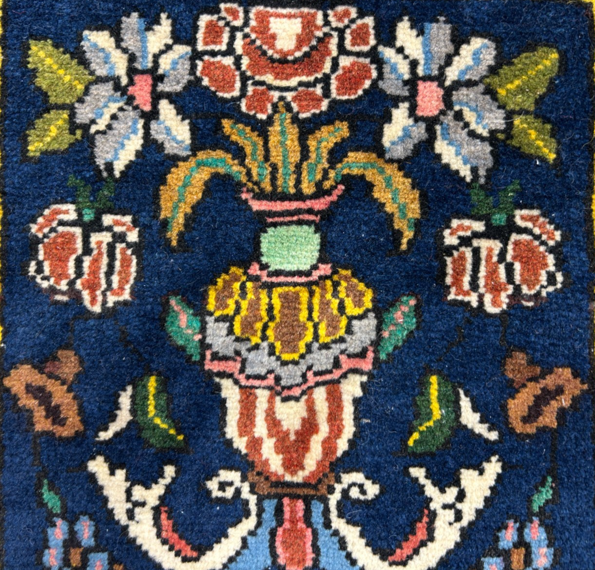 3'5"x5'2" Hand-Knotted 100% Wool Pile Bakhtiarie Area Rug - Carpet