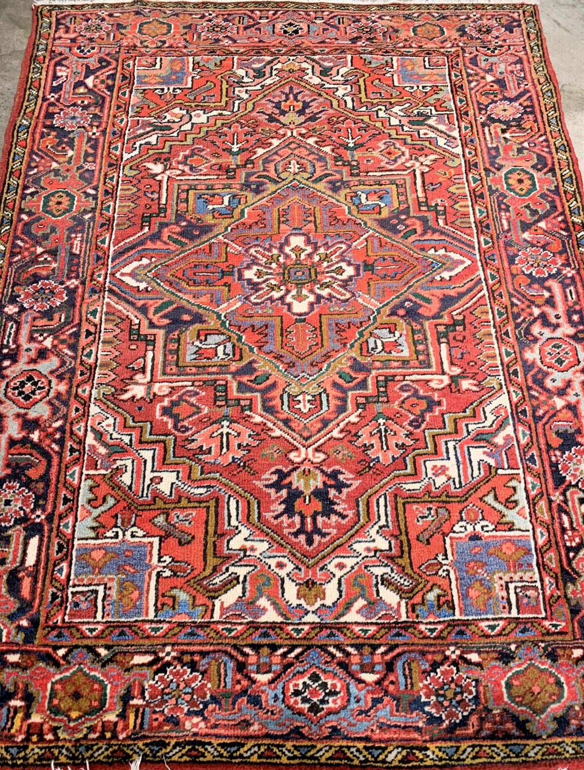 4'10" x 6'4" Fine Hand-Knotted 100% Wool Geometric Herize Area Rug - Carpet