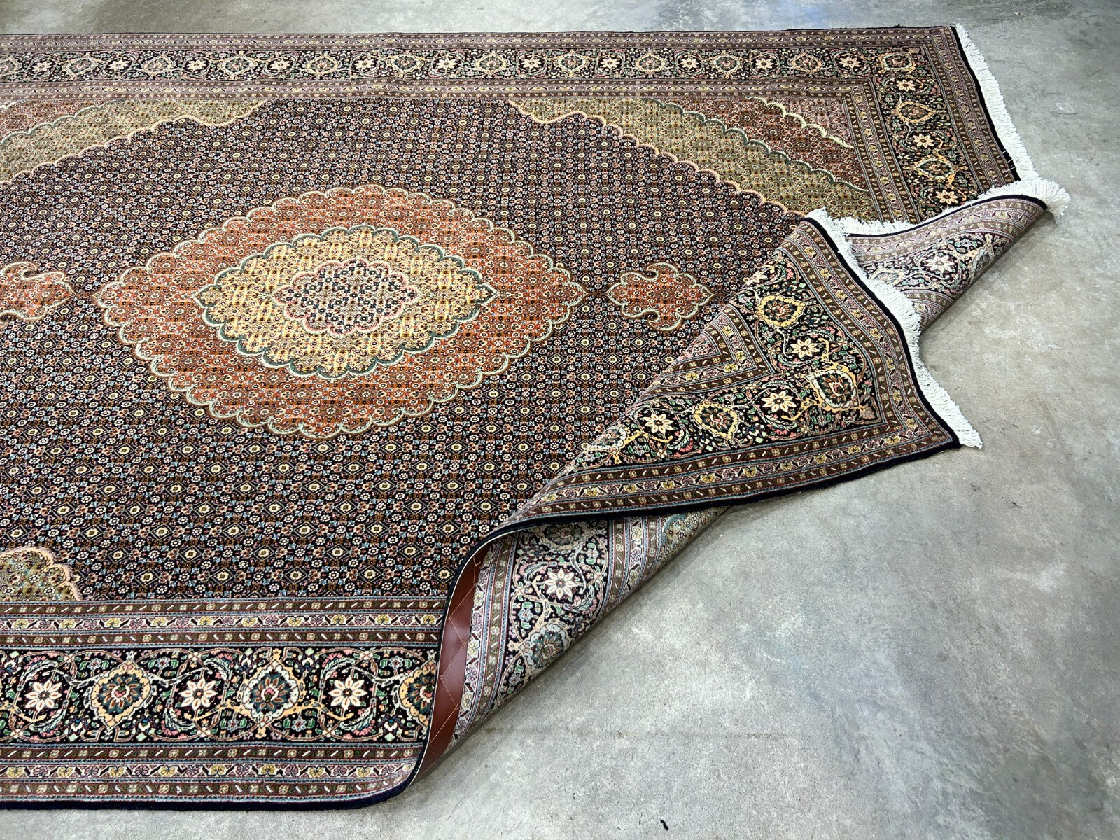 6'7"x9'9" Fine Hand-Knotted Wool & Silk Blend Tabrize Mahi Carpet - Area Rug